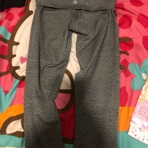 Lululemon crop leggings size 2/4 or small